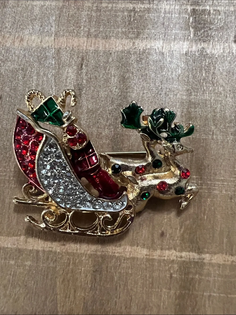3/$18 Holiday Reindeer Sleigh Decorative Pin in Gold, Red, Green Lot 6070